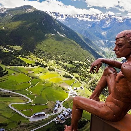 En El Corazon De Canillo, Junto Al Puente Tibetano Екстериор снимка